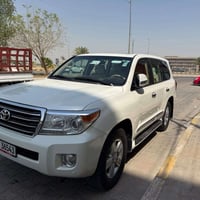 لاندكروز • ٢٠١٤ • ٨ سلندر