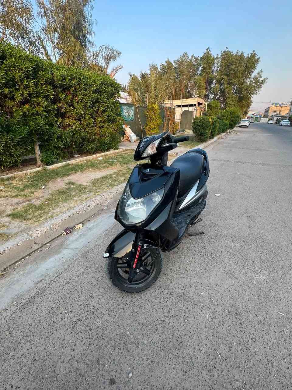 السلام عليكم للبيع سكنس فحل نوزل خطين دراجة كلهة بلادية مكينة وكفر بلادية كفر محتم مكينة برغي ممفتوح بيهة شلعة معدل كهربائيات لايت زنون ثلجي السعر 650 العنوان بغداد البلديات رقم ***********
