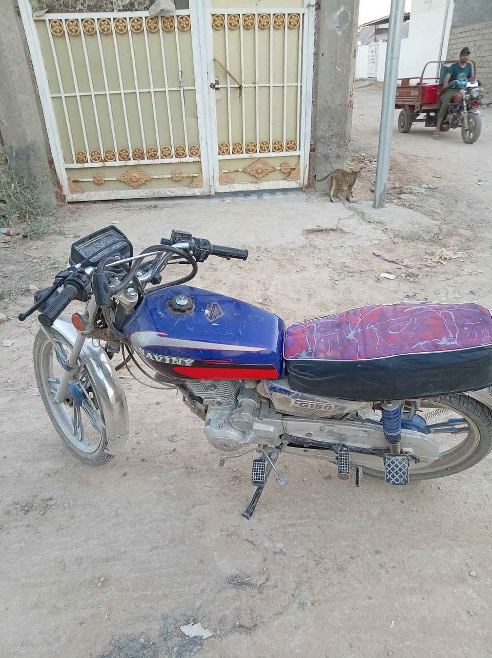دراجة سيفان موديل ٢١ سنوية رقم انكليزي بابل  شرط التحويل .. مكينه ما مفتوحة سلف هندر  بيها نقوصات بسيطة والويل  الخلفي تعبان  السعر ب٦٥٠ وبيها مجال وحبايب اذا شفتها غاليه عليك الله علق تعليق مثل اخلاقك الطيبة
دراجة سيفان موديل ٢١ سنوية رقم انكليزي بابل  شرط التحويل .. مكينه ما مفتوحة سلف هندر  بيها نقوصات بسيطة والويل  الخلفي تعبان  السعر ب٦٥٠ وبيها مجال وحبايب اذا شفتها غاليه عليك الله علق تعليق مثل اخلاقك الطيبة دراجة 
مكاني شارع ٨٠ كربلاء
وهذا رقمي ***********
