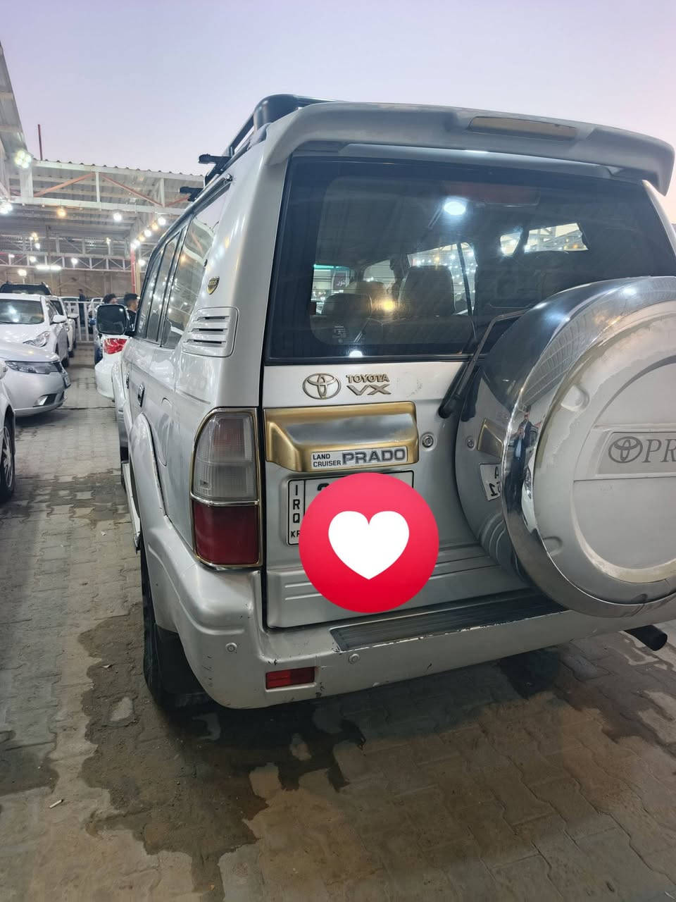 يا الله
 اللهم صل على محمد وال محمد 
سياره لاندكروز برادو فئةVX للبيع موديل موديل 2000 
رقم اربيل انكليزي السيارة بأسمي شخصيا شرط التحويل 
السياره خير من الله 
حداديه نظيفه
 تبريد شغال 
كهربائيات كلها شغاله
 مكينه خير من الله حجم V6 3400
السياره فول مواصفات 
فتحه سقف 
تبريد ثلاث قطع  
الفورويل ميشتغل
السيارة بلاديه بدون صبغ بس بيها جراد 
السعر125$ورقه وبيها مجال العنوان: النجف/ الكوفه/ حي ميسان الشراي بي خير ويتدلل 
هذا رقمي: ***********متواجد واتساب
