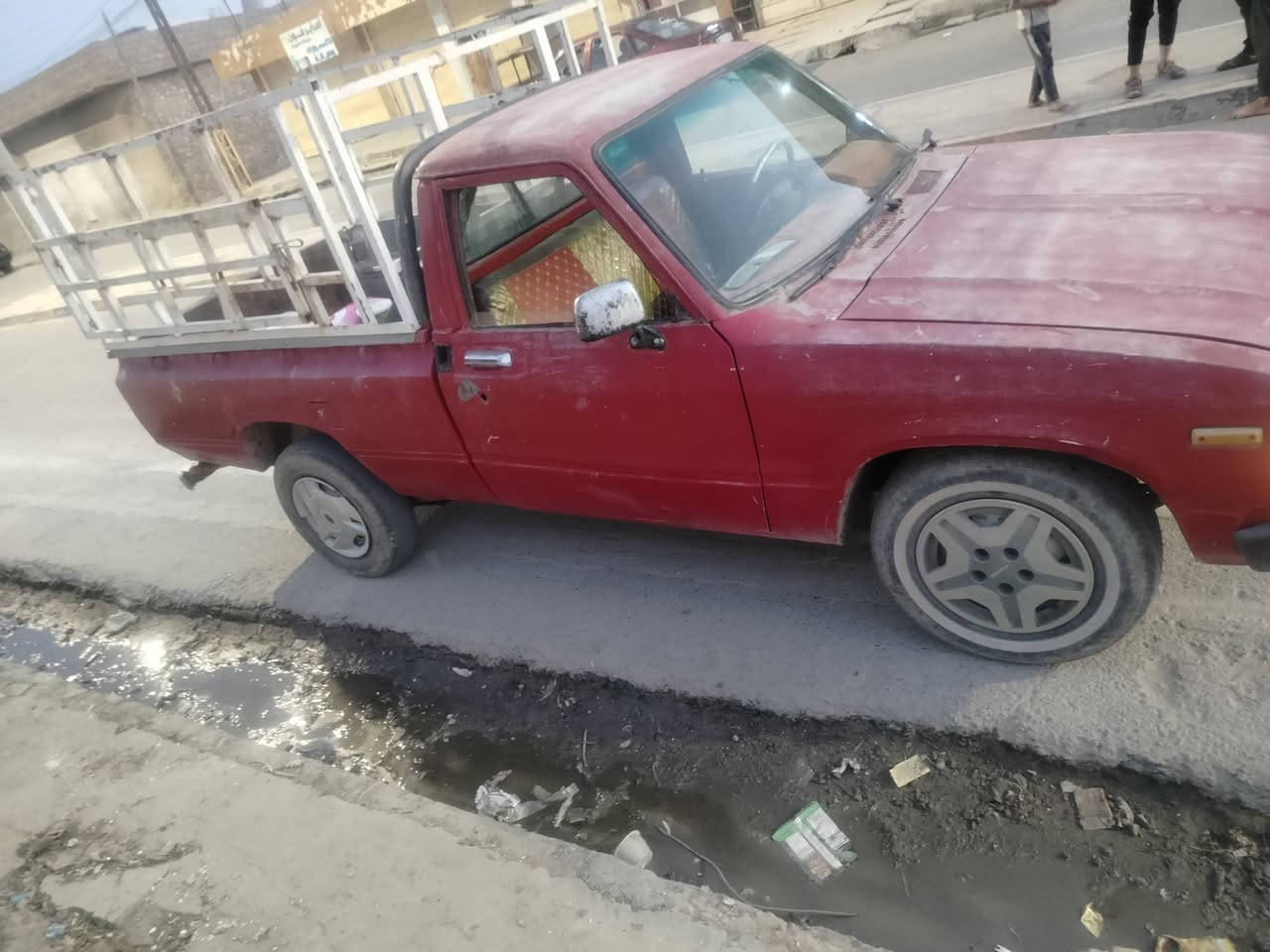 السلام عليكم بيك اب موديل 82 اني الشرعي ماسوي 

وكالة كبل تحويل بي بداية صرف الباقي شرط السعر 

28 وبي مجال // مكان السيارة حمام العليل

***********
