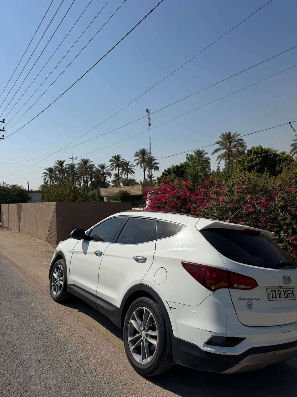 مراوس فقط
سنتافي خليجي 
بيه جاملق وبنيد 
سياره حلوه 
مديل 2016
4سلندر 
ماشيه 140
سياره مختمه سنتافي 
لتواصل ***********

نص مكتوب في الصور:
- أضواء الاعظمية
- Baghdad, Iraq