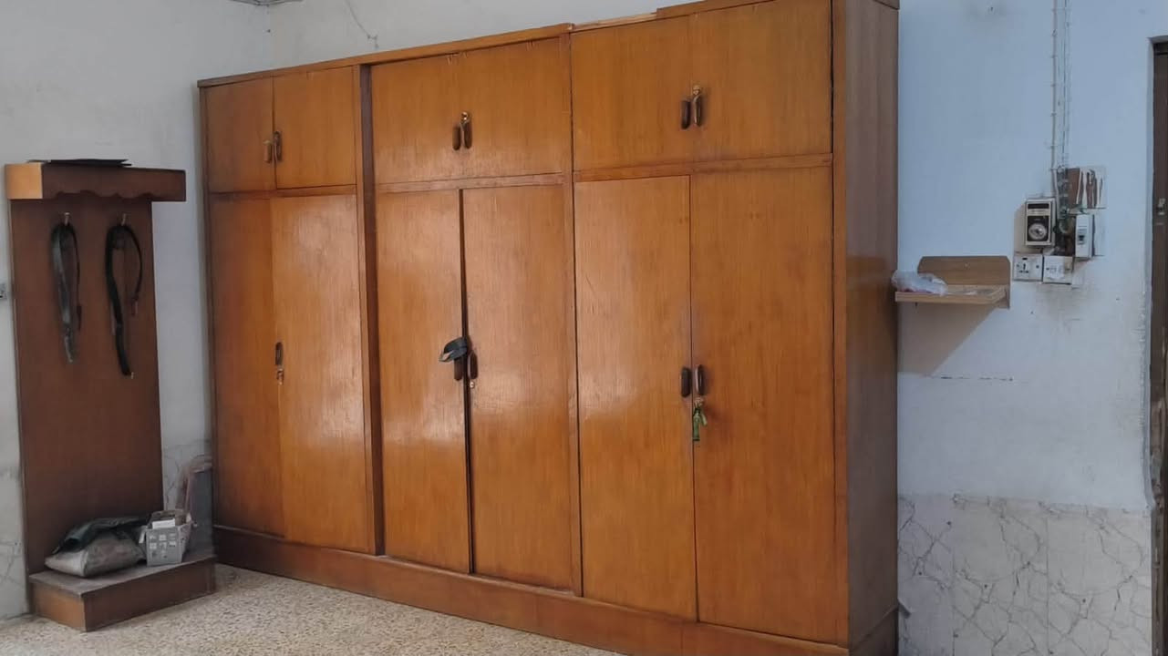 غرفة للبيع مستعمله بسعر مناسب للاستفسار  ***********
