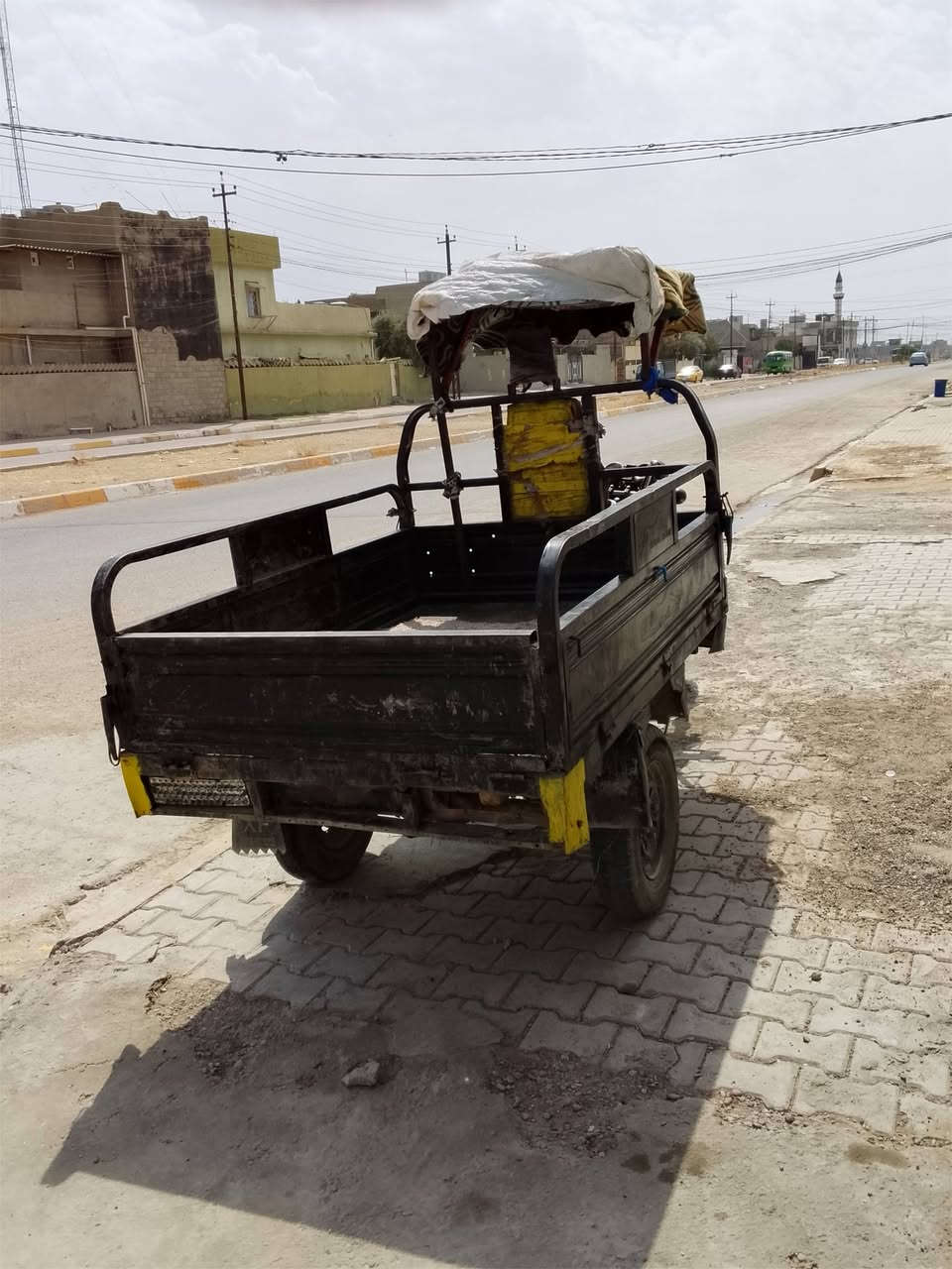 ستوته للبيع محرك ٢٠١٧ موديل ٢٠١٧ شرط النضافه بس عيب واحد الرگبه طاگه اوملحومه سعرها ٧٥٠ بيها مجال للطيبين الرقم اتصل اوتدلل ***********
