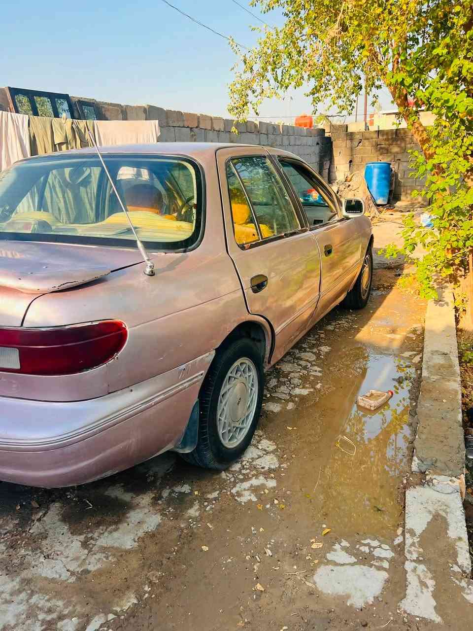 سيفيه موديل 1993 سياره نضيفه  شويه ترتيب تعال وشوف وفحص السياره عجبتك شايف الف خير السعر 25وبيه مجال اتواصل ***********
