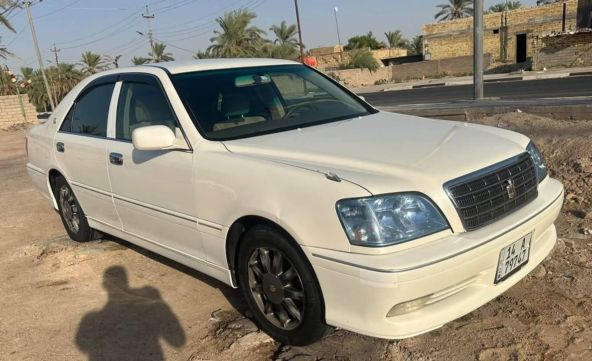السلام عليكم
ملكة جنون للبيع 
رقم بصره قرار 102 
دكمتين شاصي 175
محرك دي فور الجبير
السعر 132 وبيهه مجال
العنوان البصره قضاء المدينة 
***********
