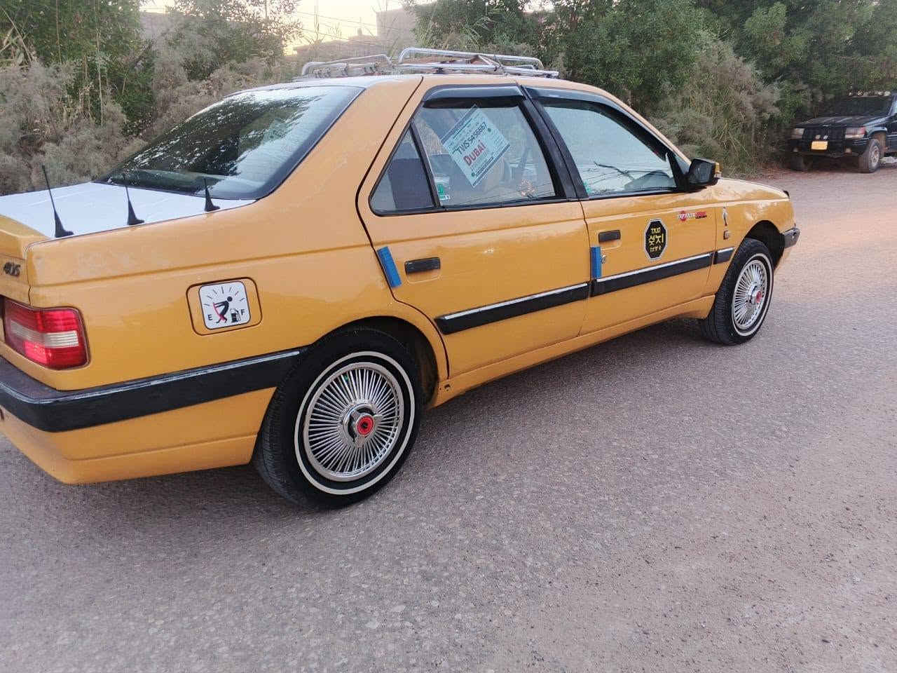 السلام عليكم بيجو لميس 405السياره جاهزه تخم تاير جديد تبريد شغال السياره بعد احله من الصور السعر 38وبيه مجال بصيط حك الجيه الرقم ***********
