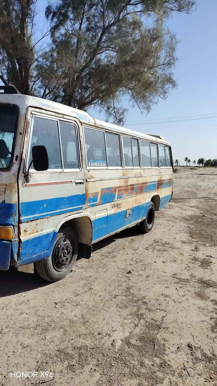 السلام عليكم كوستر البيع موديل80محرك القديم24يبخر مكان 
بابل القاسم  *********** السعر3500وبيه مجال
