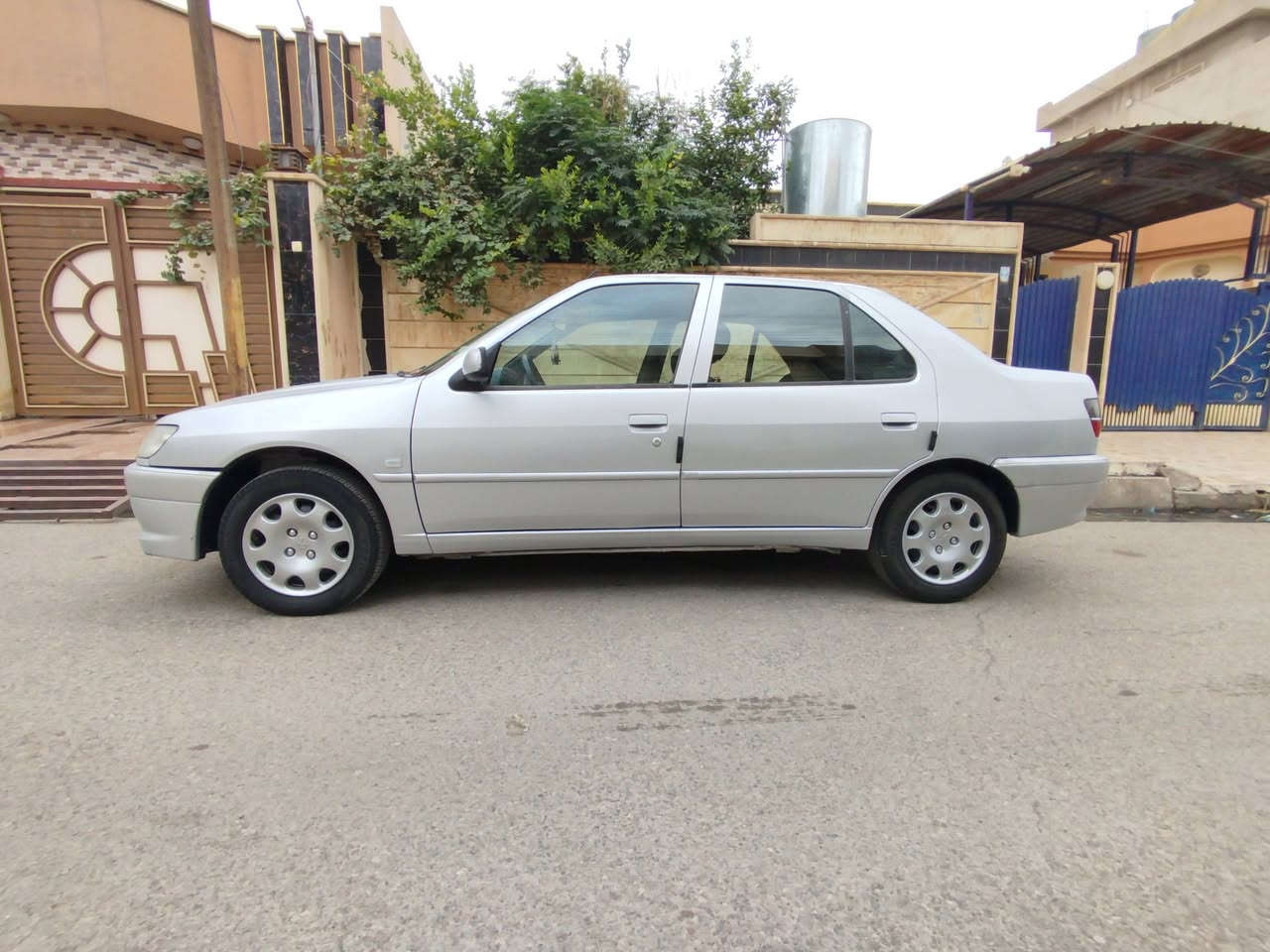 بيجو ٣٠٦ • ٢٠٠٢ • ٢٢٧ الف