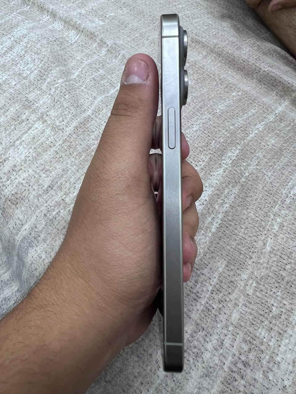 آيفون ١٥ برو ماكس • ٢٥٦ • فضي تيتانيوم