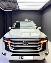 لاندكروزر GXR • ٢٠٢٢ • ٧٢٠٠٠ كم