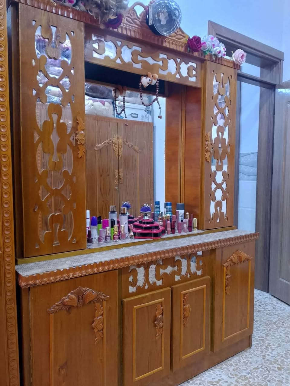 🛏️ غرفة نوم أبراج راقية – خشب ثقيل
النوعية: غرفة نوم تصميم أبراج، خشب ثقيل ومتين.
⏳ مدة الاستخدام: 6 أشهر فقط (استعمال خفيف).
✨ النظافة: نظيفة جداً وبدون أي عيوب.
💰 السعر: 900 ألف دينار.
📱 للتواصل والاستفسار:
اتصال أو واتساب: ***********
💬 أو المراسلة مباشرة عبر الخاص.
