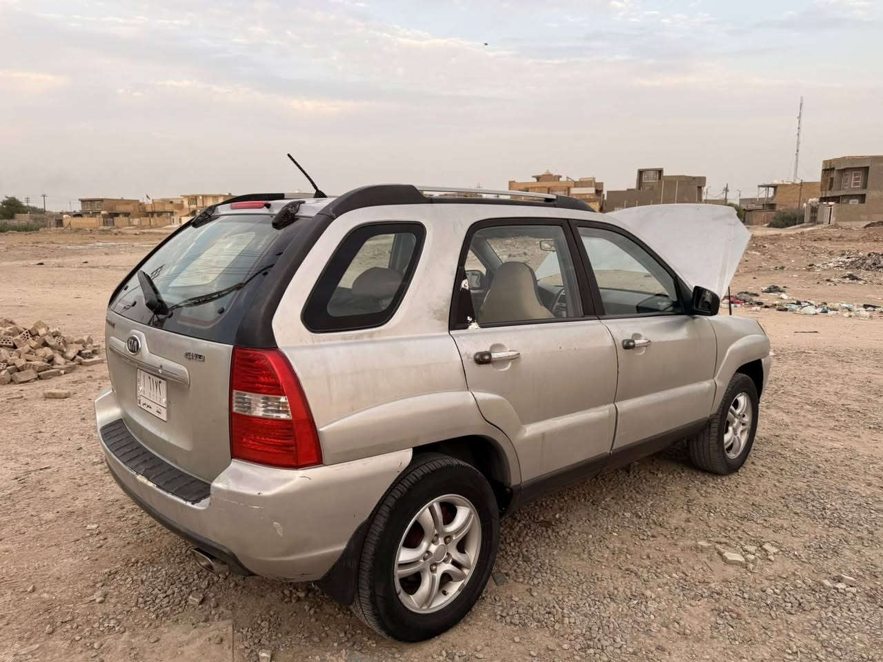 السلام عليكم ورحمة الله وبركاتة
🚘 للبيع سبورتج موديل 2007
مكفولة من كلشي، لا كص ولا دعمة، 
والسيارة على حالتها. السيارة نظيف حيل 
تعال وشوفها بعينك واحكم بنفسك 👌
📍 المكان: الديوانية – قضاء عفك
📞 للاستفسار: ***********
