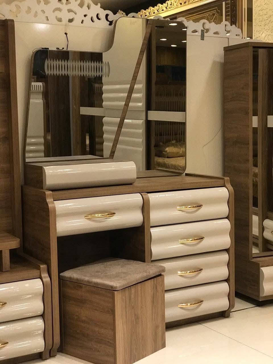 ***********غرفه اخشاب تركيه 10قطع مستعمله
  سعر 1500000
