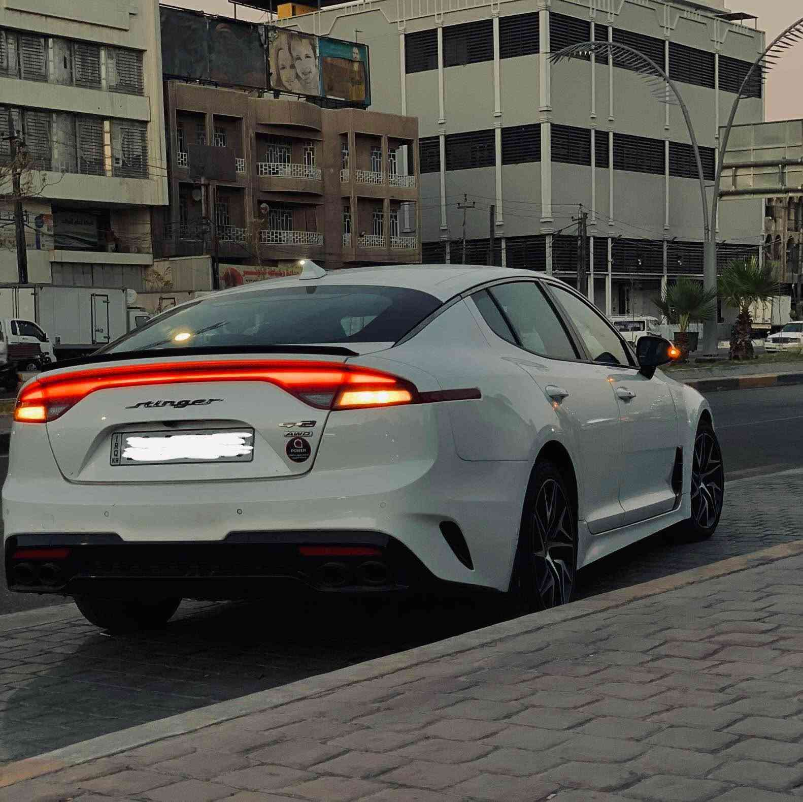 ‎🚀 كيا ستنغر 2022 GT-Line 2.5T
‎💰 السعر:14,500$
‎🔹 المواصفات:
* فول أوبشن عدا الفتحة
* رادارات 360°
* حساسات 
* كاميرا خلفية
* قيادة شبه ذاتية
* تنبيه الخروج عن المسار
* كراسي كهربائية + تدفئة
* تدفئة ستيرن
* مواصفات GT-Line كاملة تقريباً
‎🔧 الإضافات والأداء:
* عطاس توربو
* برمجة  محرك
* المحرك(T2.5)مطلع 330 حصان تقريباً
🇺🇸 وارد أمريكي
* صبغ 4 قطع
* بنيد جاملغ باب جاملغ خلفي جه السكن حادثه
* الإيربكات مكفولة شركه 
* الدواخل مكفولة
* السيارة مكفولة من ناحية الشاصي والإيربكات والدواخل
‎📍 الممشى: 103,000 كم
‎*********** بغداد بغداد, العراق
