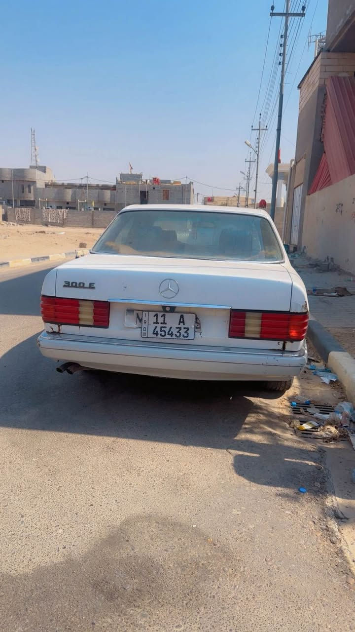 مارسد جانبو رئاسي فول موصفات فتحه سقف مصبوغ جماليه مكينه بطه دواخل جديه كلش تبريد ثلج شرط مكينه وكير 
رقم جديد تحويل ثاني يوم شباك البجم موجود 
سعر ٤٣وبيه مجال  بصره دير 
هاتف *********** القرنة, البصرة
