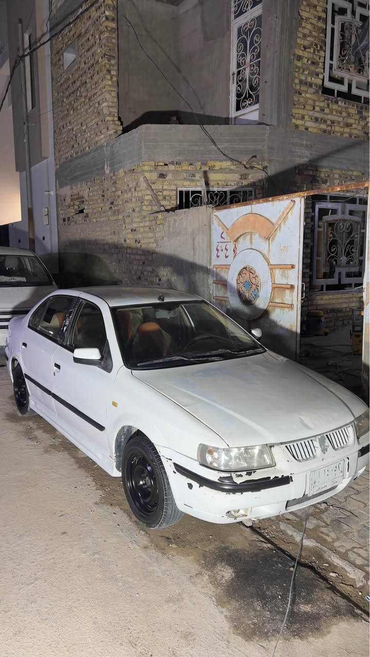 سمند موديل ٢٠١١
مكينة مجفته جديد على السحك بعدها
كير يخبل
حداديه ٨٠٪؜
تبريد شغال 
كهربائيات كلها شغاله 
سيارة خير من الله 
سعرها ٣٧ وبي محال بسيط كلش للشراي 
*********** النجف, العراق
