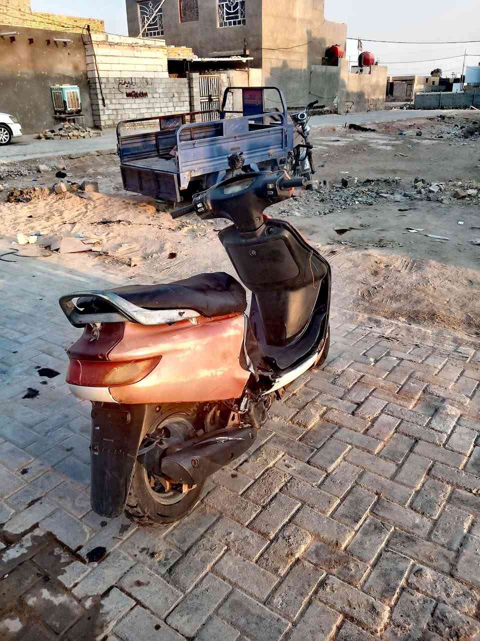 فراشة للبيع
فراشة 140 للبيع 
كاملة ومكينة ناعمة كلش
رقم الهاتف ***********
السعر175 الف دينار
