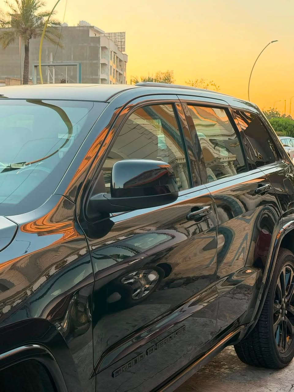 جيب شيروكي (بلاك توب ) 2020

لون  

مواصفات السيارة 

ماشية ٨٢

فتحة 

-رادارات جانبية 

-حساس خلفي 

-توقف ذاتي

-ستيرن تدفئه

-نضام ECO

-مانع انزلاق

-جنطة كهرباء

-ويل كب كروم اسود 20

-كشنات كهرباء جلد مطعم 

-تدفئة وتبريد بالكشنات

-شاشة كبيرة 

-تبريد قطعتين 

-سستم صوت كامل 

-تشغيل عن بعد

-بصمة ابواب

-مري جانبية هيتر 

-كامرة خلفية دوارة-

-بصمة ابواب

حادث بنيد وقلبل بالجاملغ بدون دواخل مكفولة 

السيارة جديدة جدا مكينة وكير مكفولات حدادية جديدة تخم تايرات بدون نواقصنها

السعر 22,000$
العنوان بغداد الوزيرية 

للاستفسار ومعرفه السعر الاتصال على الأرقام 

📲***********
📲***********
📲***********
