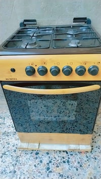 طباخ • نضيف • فرن كهرباء وغاز