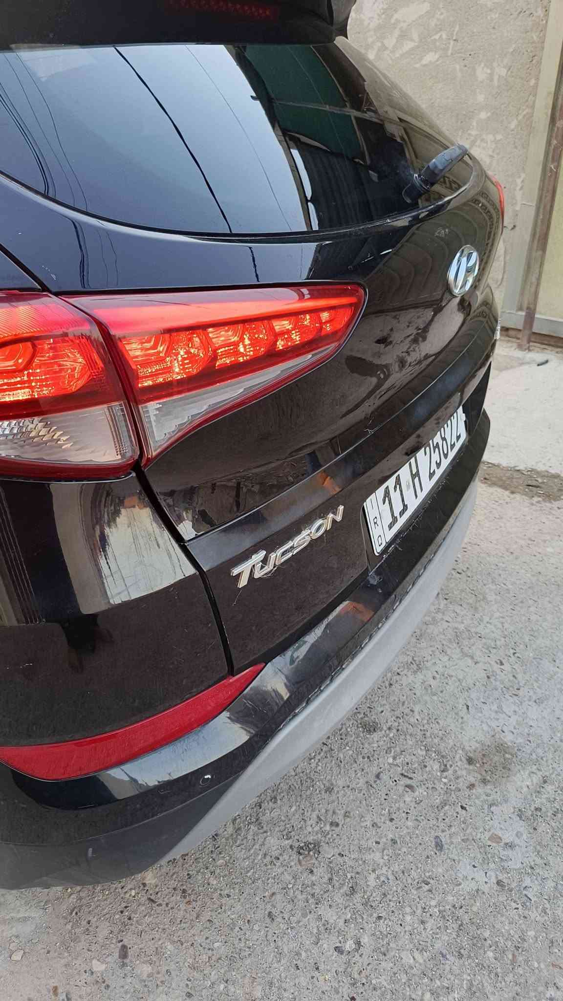 (المواصفاد)
بانوراما
كشنات حار بارد
رادارات امامي خلفي جانبي
نقط عمياء
كراسي كهرباء
جنطة كهرباء وشفط
ويل ١٩
شاشة جبيرة نفكيشن
جنطة ذكية
دخول ذكي
بصمة تشغيل وابواب
لايت ليد
حساس امامي خلفي
تحديد مسار
سياقة الية
بكلايت ليد
كشافات نهاري ليلي
كشنات خلفية تدفئة
جلد اسود ملكي
ماسحات مطر اوتو
اشاير بلمري
هيتر بلمري 
***********
سلام عليكم سياره توسان اللبيع موديل2016فول مواصفات واحد علئ واحد بسمي رقم بغداد السعر 140 وبيها مجال بيع أو مراوس بسياره سبعه راكب العنوان بغداد المعامل
