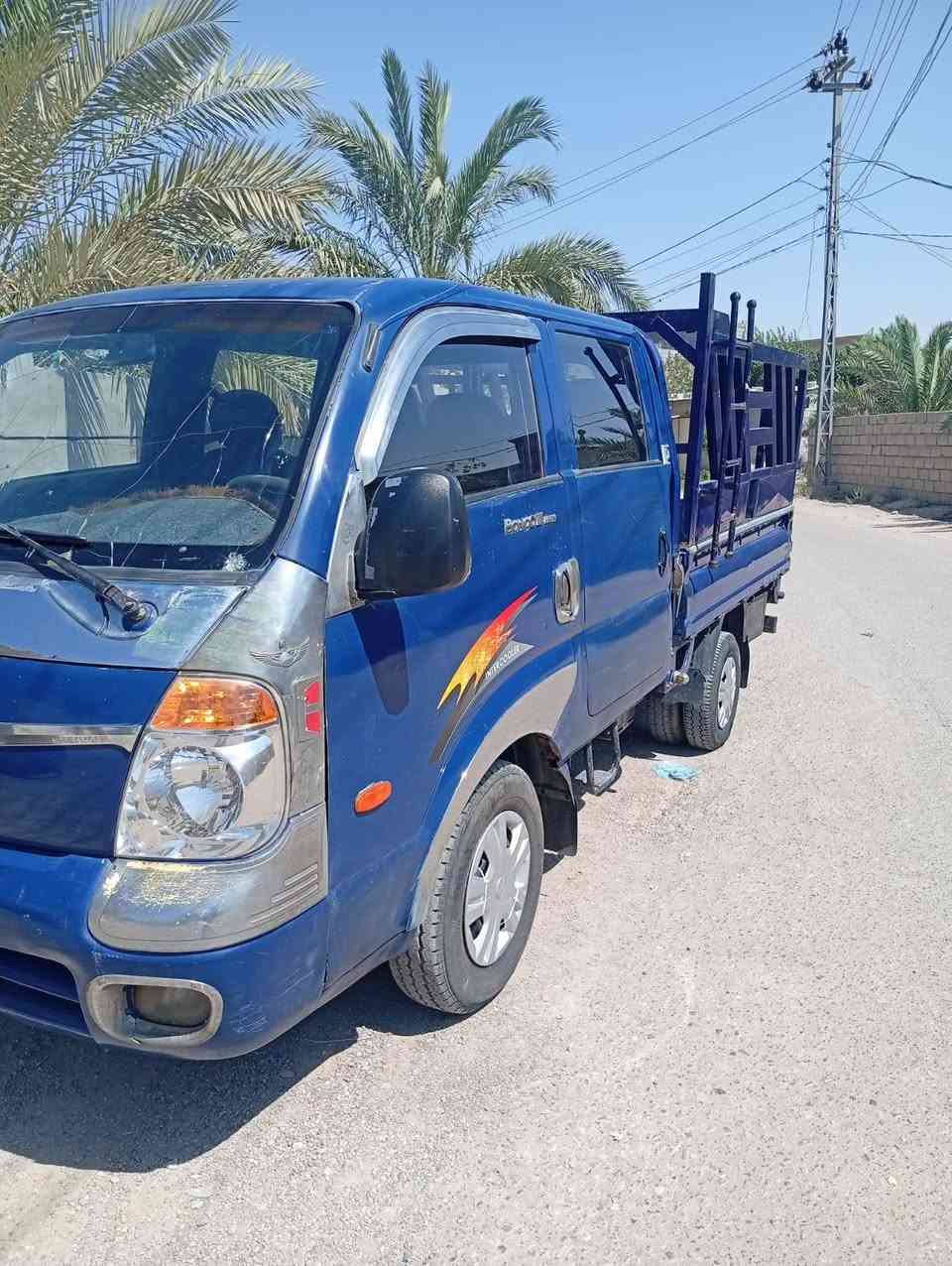 السلام عليكم 
كيا حمل (دبل قمارة) 3000 مفتوح موديل 2007 – للبيع سيارة نضيفة ومتكاملة، جاهزة للعمل المباشر بدون أي مصاريف إضافية!
السنوية باسمي، سنوية جديدة ومجددة لغاية 2031 (وراقها كاملة وجاهزة للتحويل مباشرة).
 محرك جيد شرط بدون تنقيص
السيارة: لا يوجد اي حادث. يوجد مكانات صبغ بسبب الجرد   بشرط النظافة.ومال جناي ما تحتاج اي شئ 
الموقع: محافظة ديالى / قضاء المقدادية / ناحية الوجيهية.
السعر: 100ورقة وبيها مجال
للتواصل والاستفسار ***********
