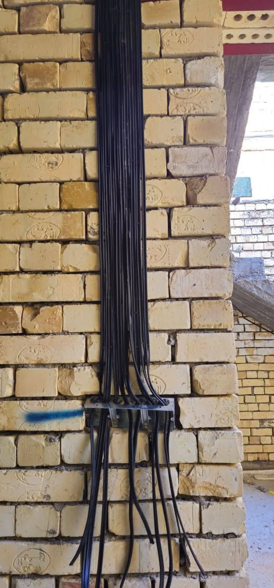 ⚡️ فني كهربائي محترف – ميسان⚡️
هل تواجه مشكلة في الكهرباء؟ انقطاع، تماس، أو ضعف في التوصيلات؟
نحن نوفر لك الحل بسرعة وكفاءة عالية 🔧
🔹 تمديد أسلاك وتركيب لوحات كهرباء
🔹 تركيب إنارة داخلية وخارجية
🔹 خبرة في أنظمة الكهرباء المنزلية
🔹 العمل في جميع اقضيه ونواحي ميسان
📍 الموقع: ميسان– إكمال أعمال  سيمنز
📞 للتواصل: مهدي الكهربائي ***********
💡 شغل نظيف – أمان عالي – أسعار مناسبة
