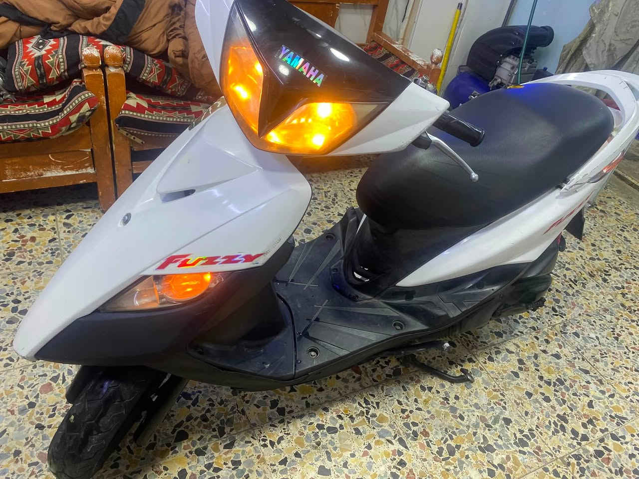 السلام عليكم
ثعلب للبيع 
كابريتر بلاديه 
سلف هندر نكره 
كفراتها بلاديه مختمه
لايت عالي ناصي 
اشاير دبل اشاره 
قفل جنطه وقفل ستيرن
عدادت شغاله دشبول شغال
عنواني بغداد الاعظميه
السعر 750
***********
