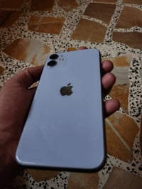 آيفون ١١ • ١٢٨ جيجا • بطارية ٧٩٪