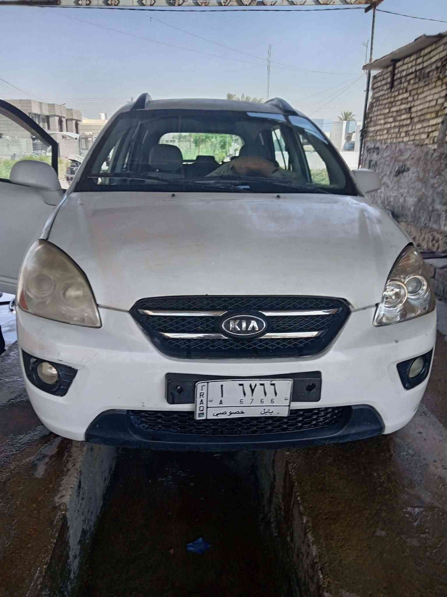كيا راندو ٢٠٠٨ محرك ٦ سلندر ٢٧٠٠ صبغ حزام تبريد ومحرك وكير نضاف بيها عته بلكير خلل كهربائي سعرها ٧٠ نهائي الاتصال ***********
