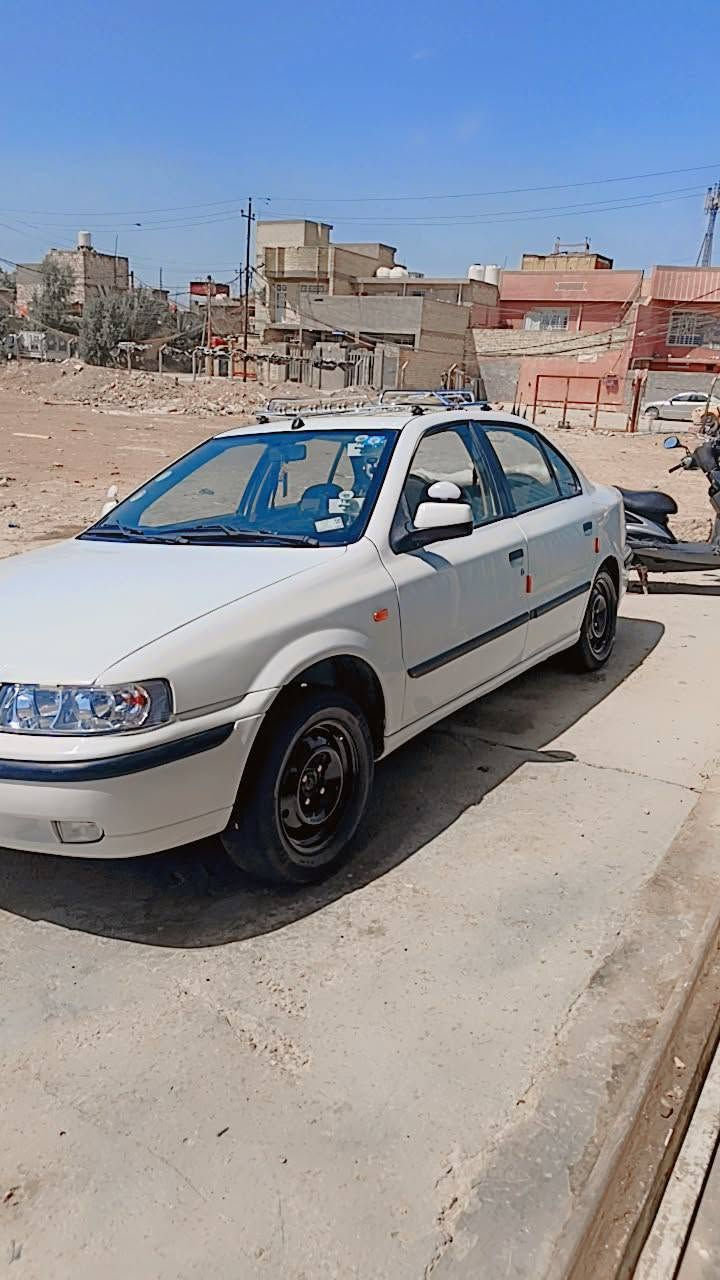 سمند خصوصي موديل ١٢بسمي رقم انكليزي تبريد ثلج كهربائيات كله شغاله السياره مابيه نقص ابره كفاله ماعدا اربع بيبان مرشوشات ول باقي كفاله كير مكينه كله خير من الله الكاعيه جلد السياره امانت الله حلوه خير من الله اخي هاي تفاصيله رقم*********** سعره 50 ورقه
