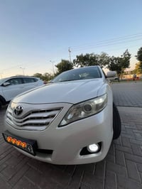 كامري GLX • ٢٠١١ • بدون بوية