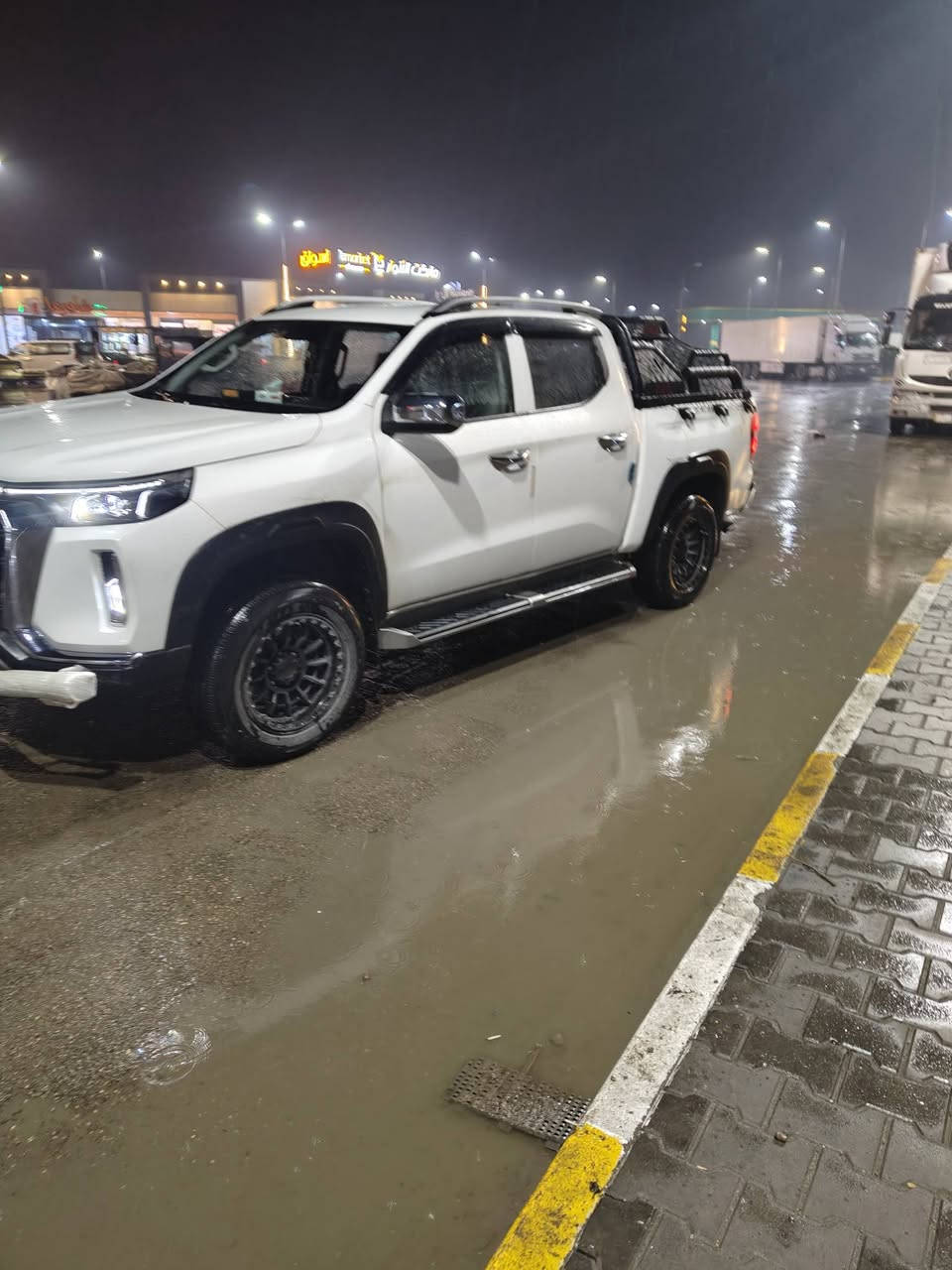 هنتر موديل 25 ماشيه 31 رقم اربيل بسمي مشدودلها سستم قفص اسود للبدي ودرع امامي وهوك خلفي وتزويد من قبل الشركه مع سمسيات للبوب السياره على وضع الشركة تبديل دهنها كله بالشركه الاستفسار الاتصال بالرقم ***********
