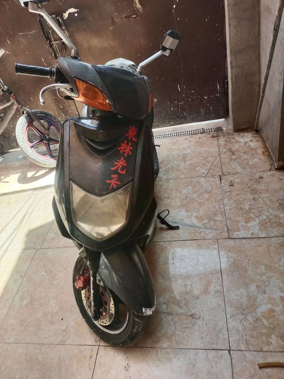 سكنس نثيه للبيع مجفته جديد كابريتر ابلاد كفراتها ابلاد تشتغل سلف هندر كهربائيات كلها شغتله بس البارحه طفت يمكن ابلك مااعرف بيهن سعرها 250مكاني حي الجهاد  ***********بيه وات ساب
