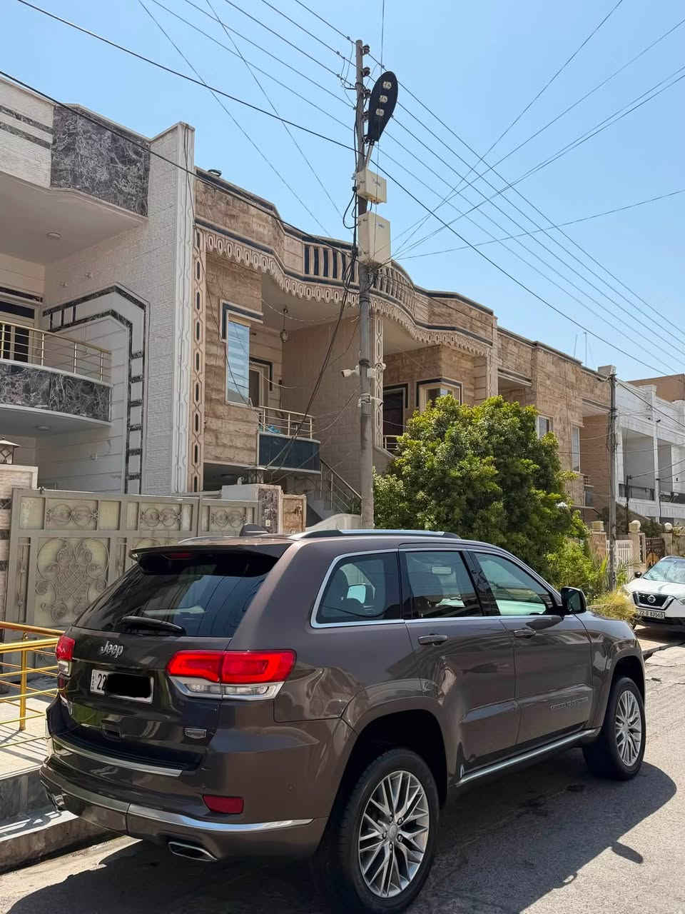JeeP Summit 2018
عداد : 50000mi 
لون مميز
المواصفات: فول مواصفات ١/١ 

سقف كنتارا(شامو)
6سلندر (3.6)
بصمة
رادار 360درجة
بانوراما
كراسي جلد
كراسي كهرباء-خزن ميموري
كراسي (تدفئة-تبريد)
تشغيل عن بعد
#شاشة كبيرة
#نظام_خرائط(نظام ملاحة)_Navigatio
#نظام_زاوية_التوجيه
شاشة عرض الاعطال
صندوك كهرباء
استيرن تدفئة
شفتات كير بالاستيرن
نظام إطفاء المحرك فقط عند الوقوف واعادة تشغيل المحرك عند المشي AUTO START
نظام تزحلق
فور ويل
متعدد أنظمة القيادة (ثلجي, رمالي,طيني,صخري)
دبل كير(عادي+اوتوماتيك)
ناقل حركة ٨ نمر
نظام سبورت 
نضام اقتصادي ECO
دبل حساس(امامي+خلفي)
مري كهرباء (شفط) AUTO
#مري_قلاب
#مري_جانبي_تدفئة
#مرايا_جانبية_حساسة_للضباب_تعمل_تلقائياً وبعد هواية مواصفات ماتنذكر…

سيارة كلين تايتل كفالة عامة من كلشي جديدة

المكان اربيل للاستفسار :
***********
***********
