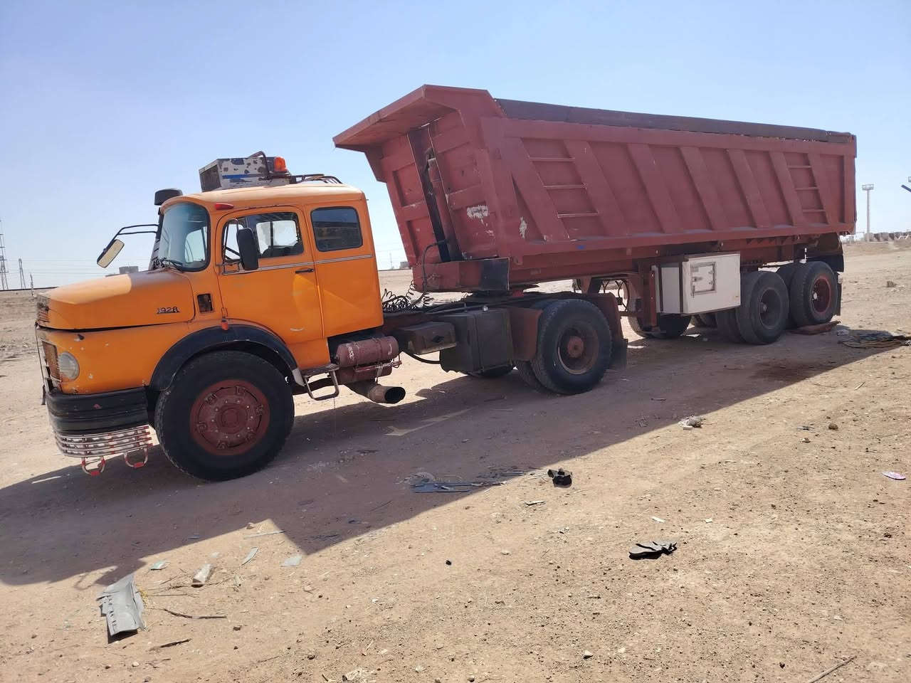 اقجم سوبر موديل 82 كير محرك شاصي مكفول تايرات زينه رقم انكليزي ع الطبع شرط التحويل السعر 280 ورقه  وبيه مجال العنوان الأنبار القائم للأستفسار ***********
