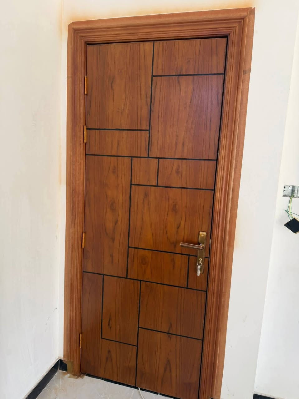 معمل نجارة التضامن • ابواب صاج • ميسان سوق النجارين