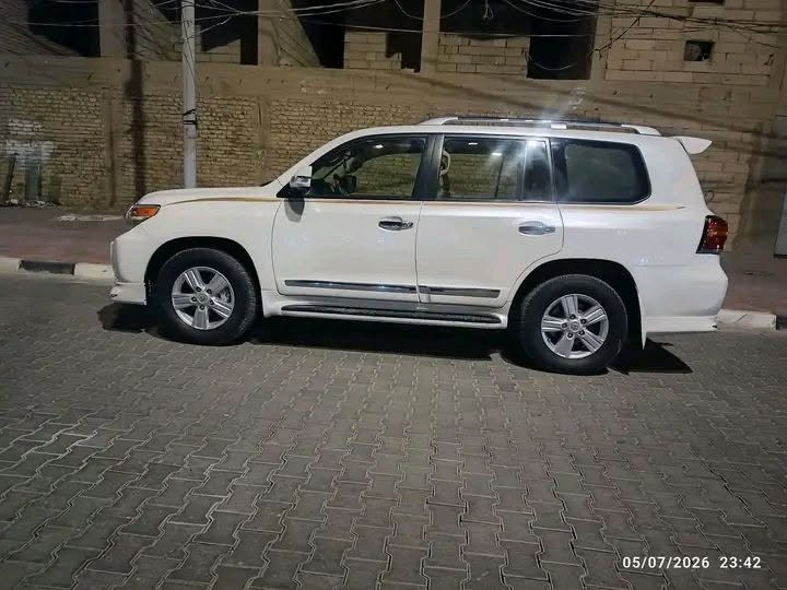 الاندكرز 2015رقم اربيل جديد مداور ثاني يوم سياره كفاله ماعدها كارت مقدار 4اصابع واضح بل صوره والباقي كفاله كير محرك حداديه مكفولات كلشي على وضع الشركه
فول مواصفات 1/1
حساس امامي
حساس خلفي
بصمه تشغل
بصمه اوبواب
فتحه سلايت
كشنات جلد اصلي
كشن كهرباء اتلاث حركات
محرك 6 سلندر
8 ايرباك 
مري شفط  
مثبت سرعه 
سبعه راكب 
ثلاث قطع تبريد 
تحكمات ستيرن كامله 
وباقي مواصفات معروفه.  
سعرها 360 وبيه مجال قليل واي استفسار اتصل ***********
مكان سياره نجف حي الامير
الاندكرز 2015 ساز رقم اربيل جديد مداور ثاني يوم سياره كفاله ماعدها كارت مقدار 4اصابع واضح بل صوره والباقي كفاله كير محرك حداديه مكفولات كلشي على وضع الشركه
