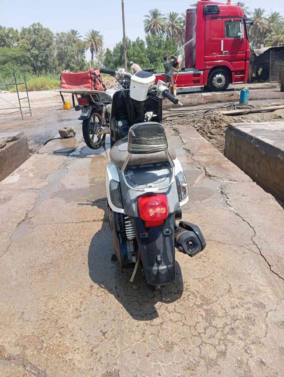 السلام عليكم دراجه مسطره بوليسي جدا نظيفه للبيع ما بيها اي نقص محرك نظيف ما مفتوح كهربائيات جاه مكان بابل اسكندريه السعر 850 وبيها مجال بسيط الاتصال على هذا الرقم ***********
