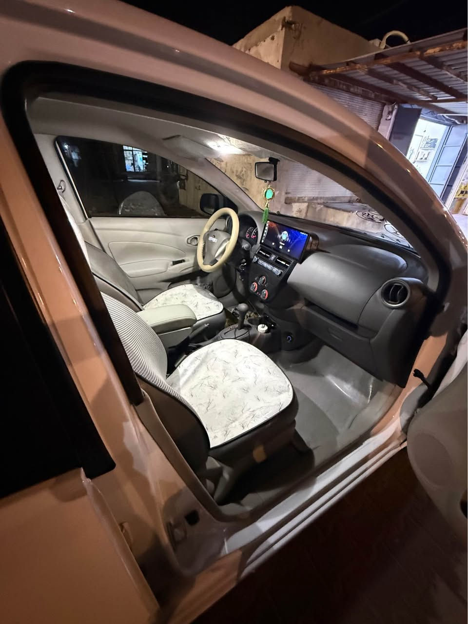نيسان سني هندي مديل 2025 شباك نحله جديد شاشه لگزز  منضومه مال زنون سياره جاهزه مدوشمه كشنات وارضيه تخم تاير جديد سياره كفاله عامه من البارد والحار كفاله گير ومكينه مكاني الحيانيه حي الحسين شارع القائد قرب الطاگ للاستفسار *********** Singapore
