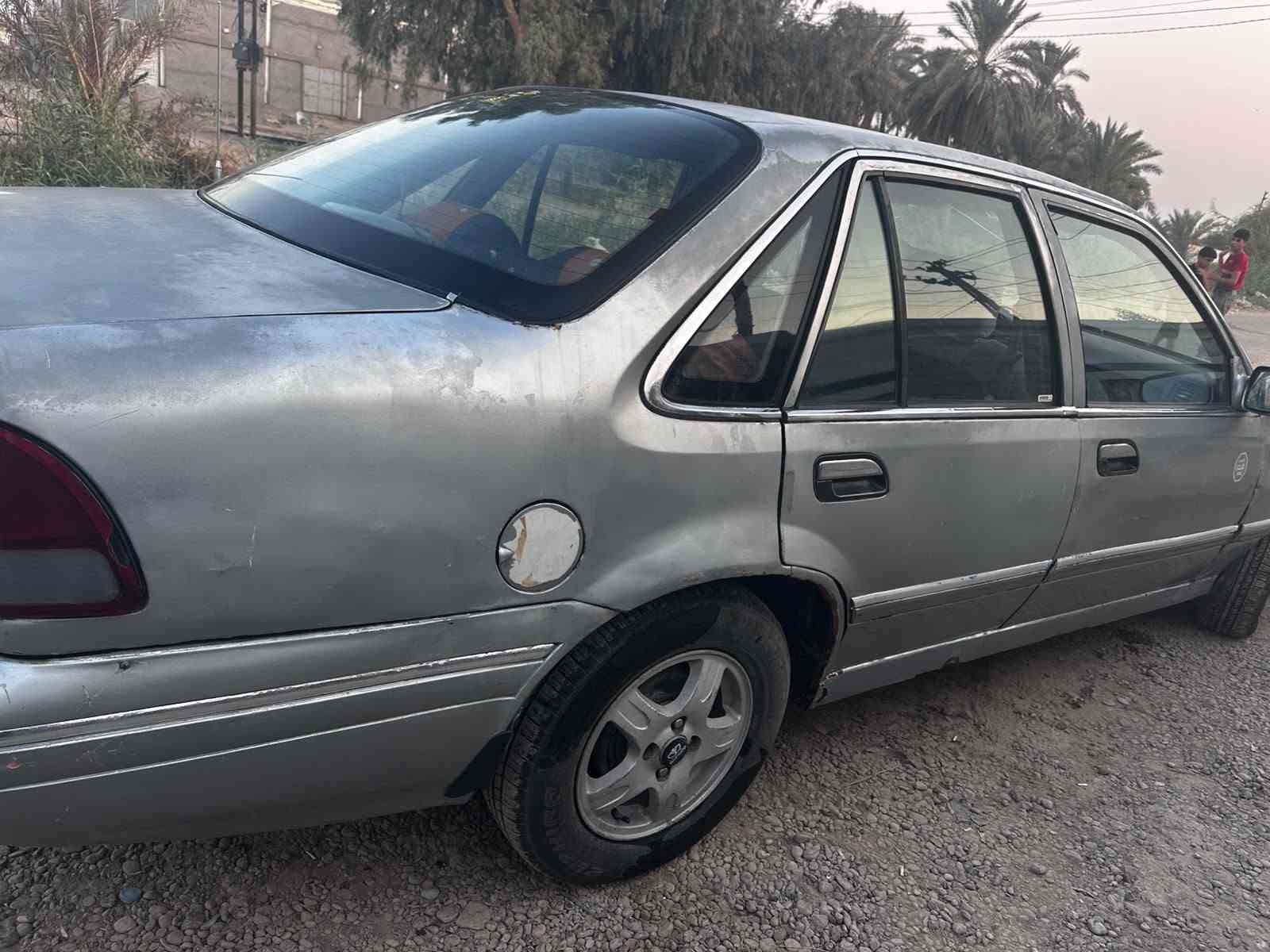 مستعجل ع البيع
فقط بيع بدون مراوس 
  برنس فراشه موديل ١٩٩٦ 
رقم بغداد دولي تحويل ثاني يوم السعر مناسب جدا 
كير ومحرك مكفولات 
كير عادي 
محرك مفتوح السيارة شغل واطلع بيهه وين مايعجبك 
والسعر (٢١ $)ورقه وبيهه مجال مو اكثر من ورقه 
الشراي يتصل 
***********
***********
 مكاني بغداد ابوغريب حي الرسالة
