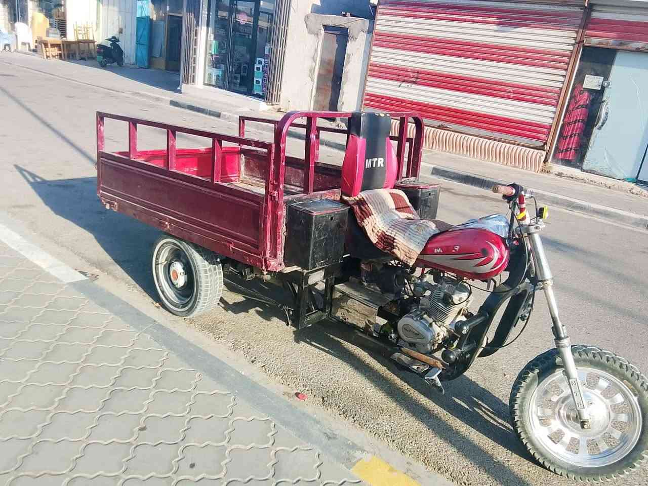 سلام عليكم ستوته متيار البيع فقط محرك نضيف كسن الطش ستوته حلوه كهربائيّ شغله وراق مديل 12 مكاني البصره الزبير سعره 1250 بيه مجال بصيط رقم ***********
