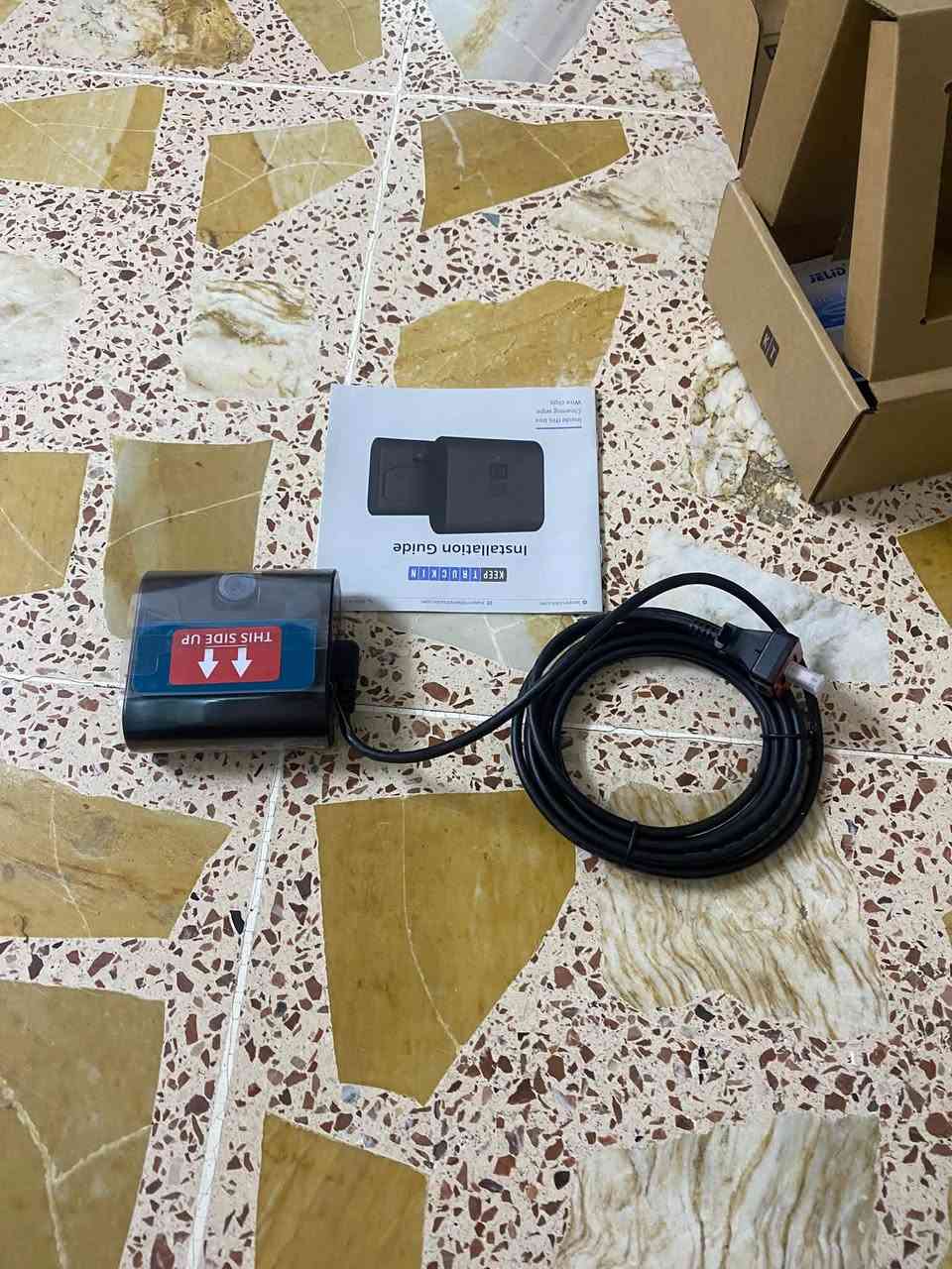 السلام عليكم للبيع كامرات سياره بلادي يشتغل علا يو اسبي العنوان كركوك رقم الهاتف ***********
