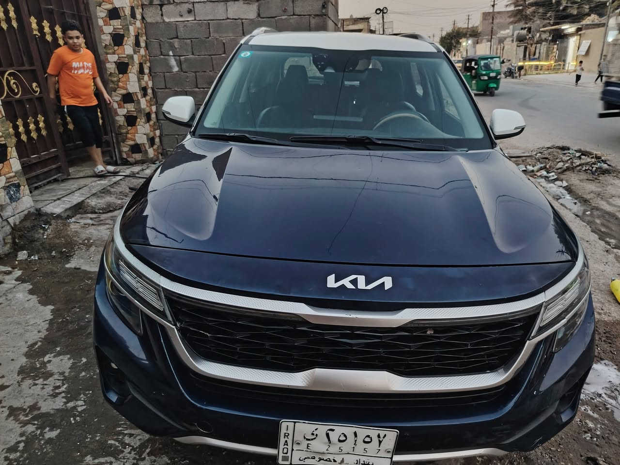 السلام عليكم ...
كيا سلتوس 2021 للبيع نص مواصفات وارد أمريكي حادثه من امريكا موضح بالصور السياره نضيفه المواصفات بريك ذاتي + مودات قياده نورمل + سبورت + مانع انزلاغ + شاشه كبيره +  مواصفات S + مودات القيادة رادار أمامي + كامره دواره + تحكمات ستيرن + كشنات جلد + سياقه ذاتيه + تدفئه كشنات 
مكينه 1600 دوش بيها طخات بسيطه السعر 125 ورقه العنوان بغداد هاتف / ***********

