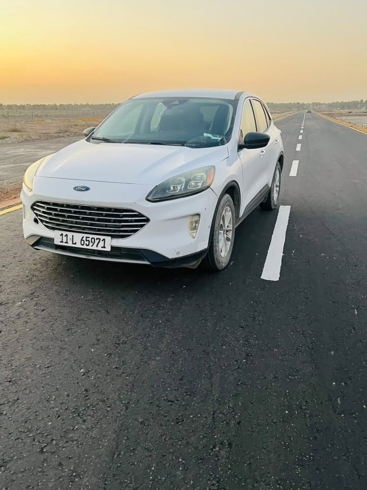 السلام عليكم للبيع فورد سكيب هايبرد موديل 22 محرك 2500 وحادثها موضح بالصور السعر 148 وبيها مجال مكاني بابل ***********
