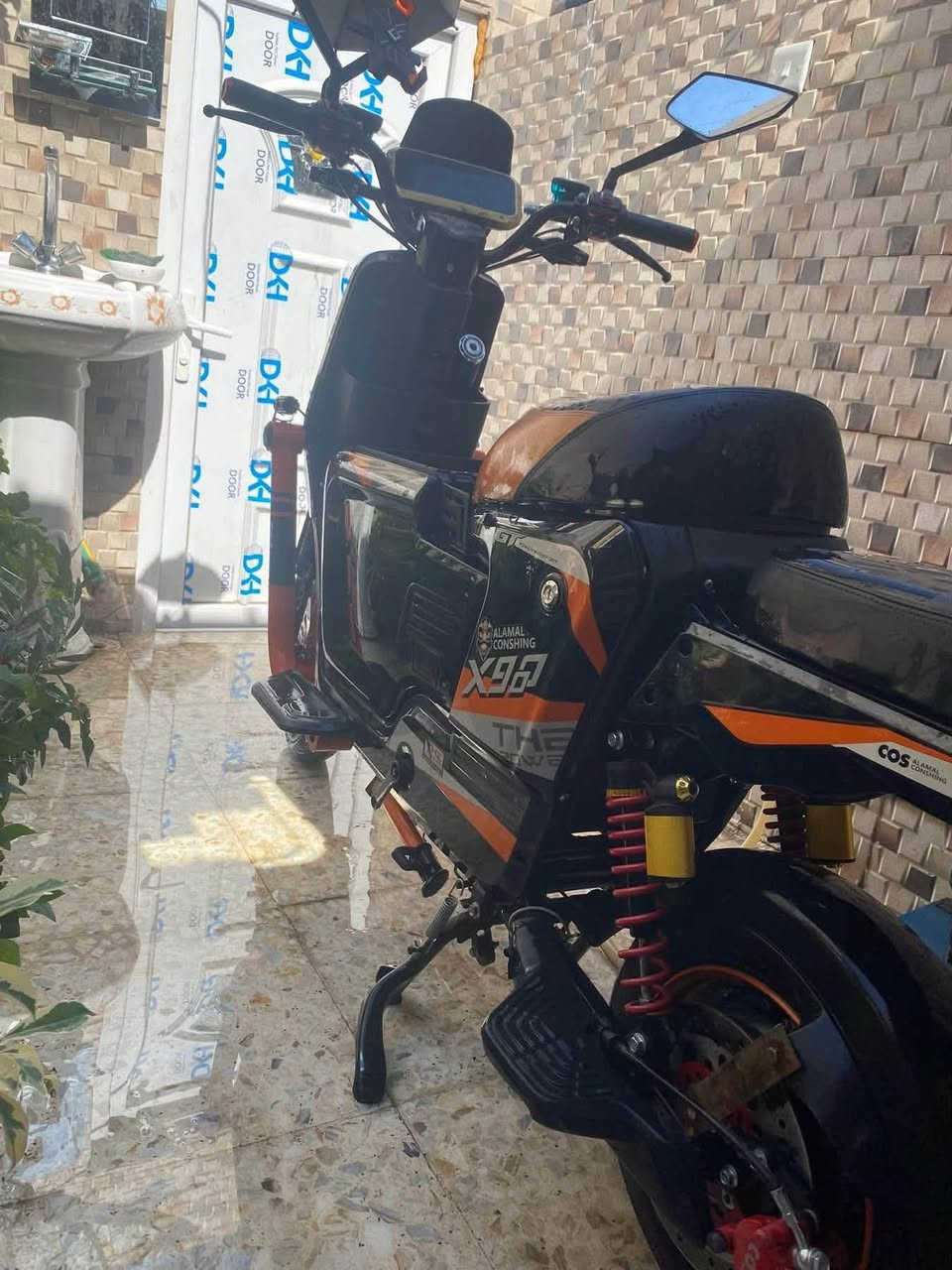 للبيع دراجه x900نقصهه شاشه  عنوانهه بغداد250الف التصال***********
