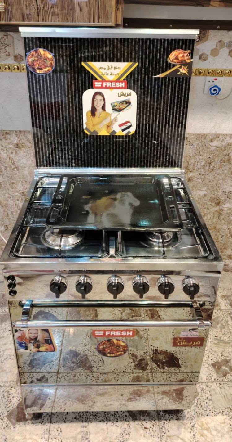 ❤️‍🔥طباخ فرش مصري للبيع❤️‍🔥
الطباخ (( المصري الأصلي)) مستعمل بس كلشششش كلششش نظيف.
✅️ حجم 60×60 أكبر حجم بطباخات 4 عيون .
✅️ الطباخ سل ستيل كامل 4 عيون....وكل العيون والفرن نااااره زرررركه🔥. 
✅️ كل الكهربائيات تشتغل فووول بيه الجداحات وماطور شوي الدجاج والأضائه الداخليه للفرن ....وياه صينيه وشبجه الفرن .
((مكلفه بالنشر فقط))...ماعدهم لا حجز للطباخ ولا توصيل. 
🔴 السعر 170 قفل 🔴 السعر مابيه اي مجال. 
صاحب الطباخ ابو كرار 
*********** بيه واتساب✅️
***********
