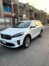 سورنتو ٢٠١٨ • ٦ سلندر • رقم بغداد
