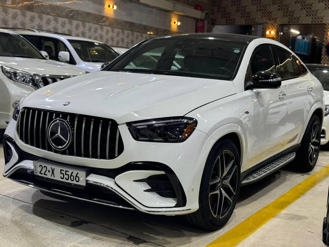 مارسيدسGLE53 AMG   وارد امريكي
الضرر فقط بنيد
مدخلينهه لضمان وكالة bcm 
فول مواصفات للأخير 
شاشات ديجتال 
محرك 6 سلندر تيربو
داخل احمر (بلاد)
كشنات رياضية و تدفئة تبريد
ستيرن رياضي 
فتحة سقف بانوراما 
السيارة جداً نضيفة 
السيارة شكد ما احجي عن مواصفاتهه قليل بحقهه
الصور كدامكم  
و اي استفسار عل واتساب او اتصال 
على الرقم :***********
السعر 78000$
