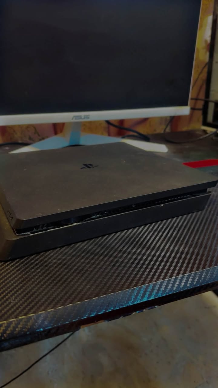 بيع PS4

PS4 Slim للبيع — 250,000 د.ع

الجهاز نظيف وما مفتوح نهائيًا، وما داخل تصليح قبل.

الجهاز يشتغل طبيعي 100% وجميع وظائفه سليمة، المشكلة فقط بالمروحة وتحتاج تبديل، ولهذا الجهاز يحمى ويطفي أثناء اللعب.

وياه يد تحكم هدية.
بدون أقراص.

السعر: 250 ألف قابل للتفاوض للجادين فقط.

الفحص متاح للجاد اللي ناوي يشتري، والجهاز ينفحص قدامه بالكامل.

للمهتم والجاد يتواصل.

***********

